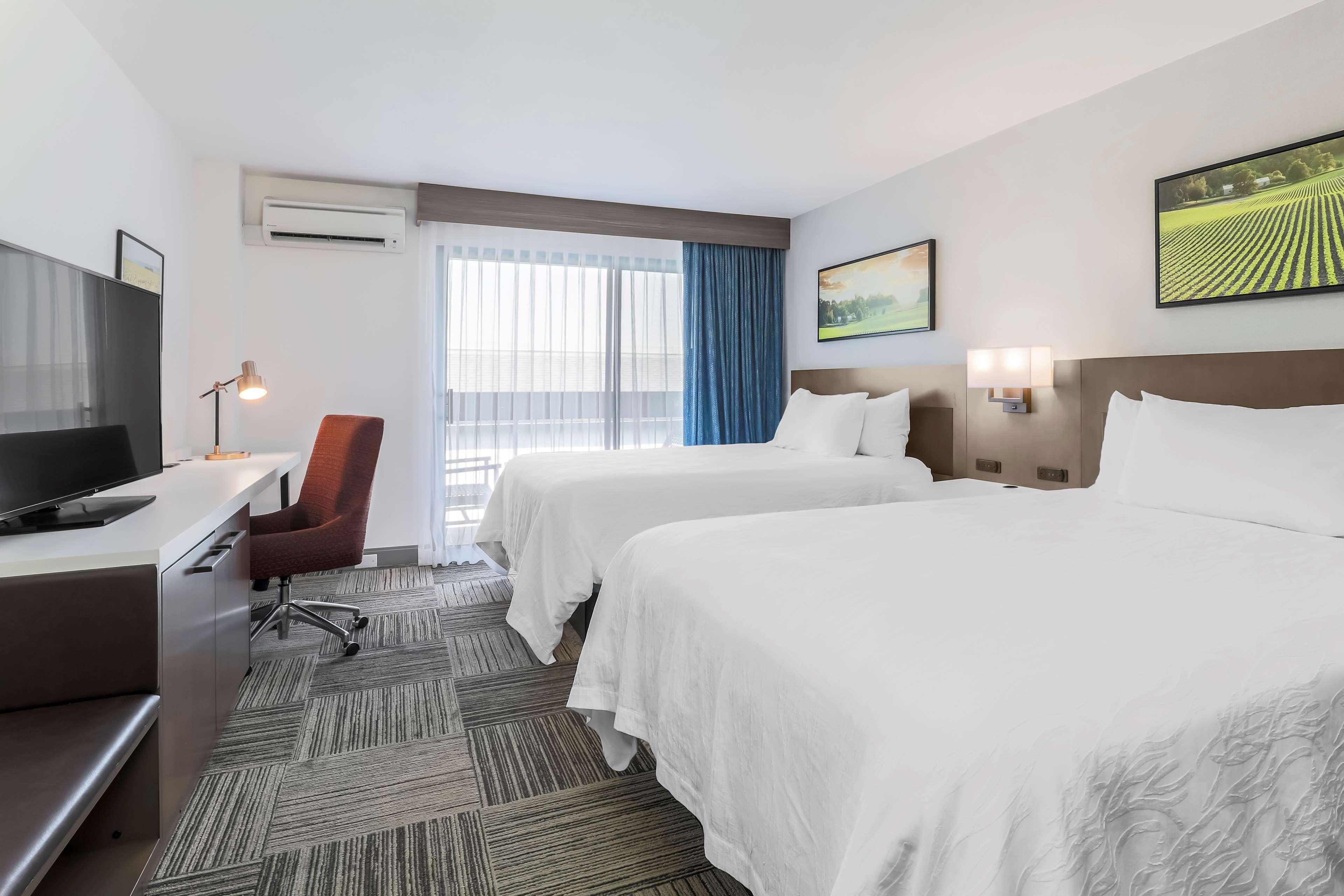 Hilton Garden Inn Davis Downtown Kültér fotó