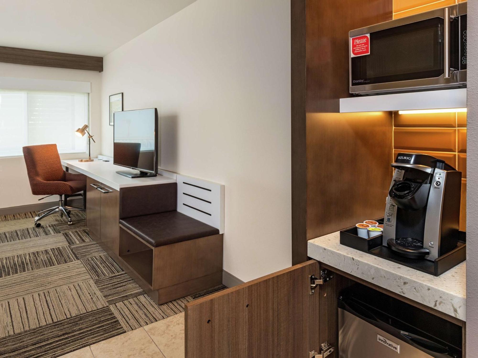 Hilton Garden Inn Davis Downtown Kültér fotó