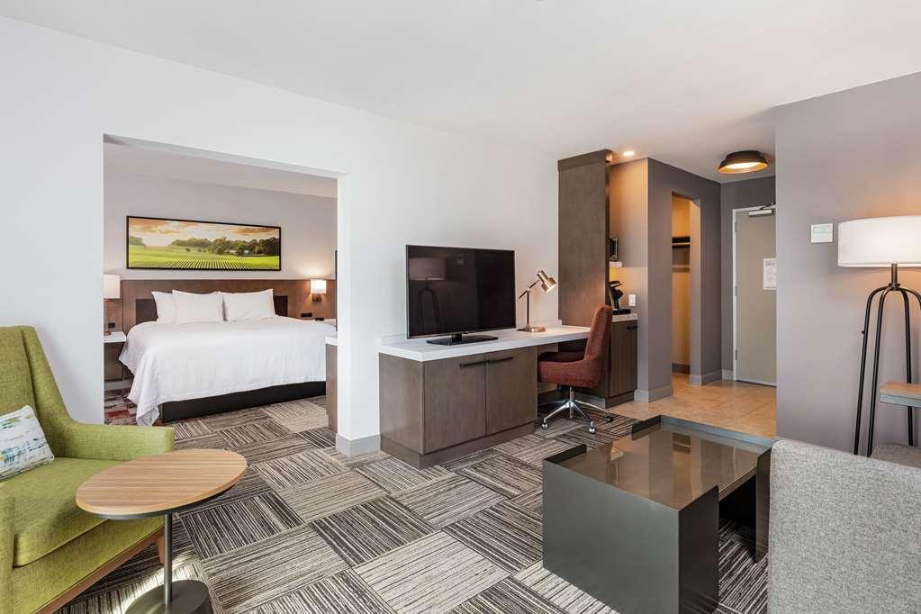 Hilton Garden Inn Davis Downtown Szoba fotó